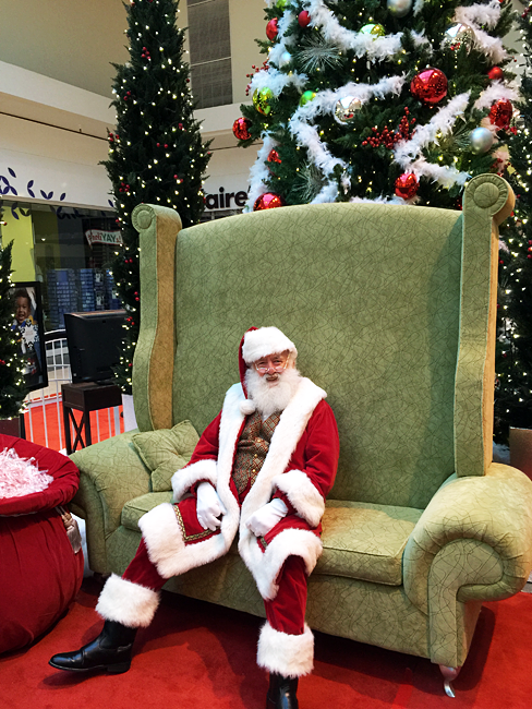 Special Needs Santa Photos with Simon Mall's Caring Santa - Special Needs Travel Mom
